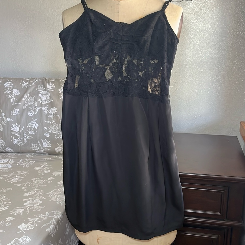 Black mini dress with mesh&lace detailing in the center